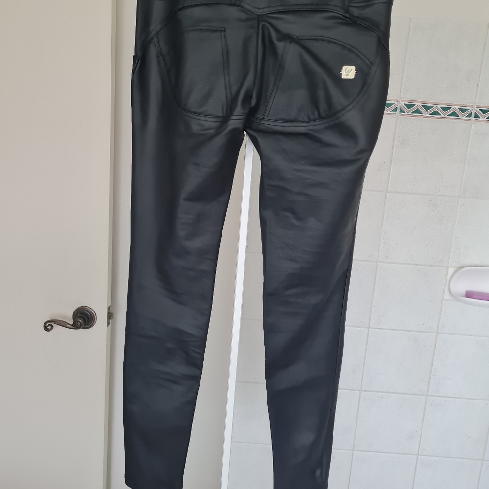 Freddy pants and flare pants - Picture 2 of 4